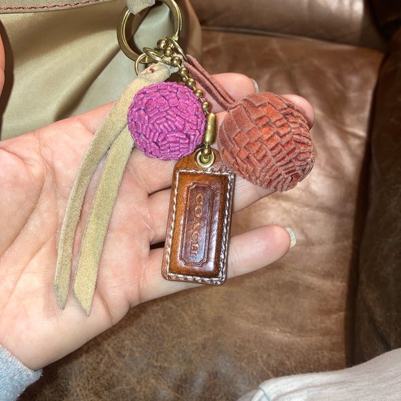 Coach vintage 2005 Hamptons leatherware nylon champagne Tote and Wristlet Set - Picture 8 of 16